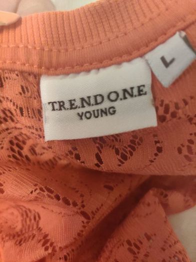 T.R.E.N.D O.N.E Young orange lace top size L UK16 EU44 Postage included