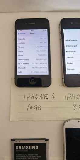 A Bundle Sale of 8 Mobile Phones