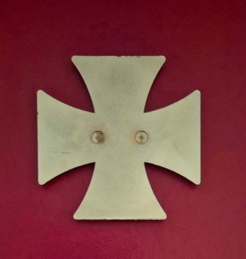 Metal iron cross  1813.