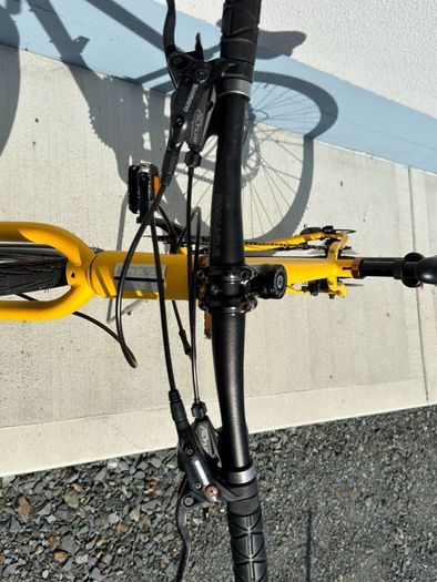 Pinnacle Lithium Hybrid Bike with Hydraulic Brakes