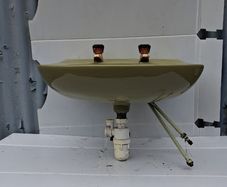 Bathroom suite