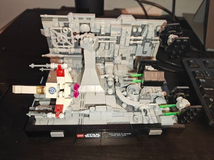 Lego Star Wars Death Star Trench Run Diorama 75329