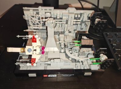 Lego Star Wars Death Star Trench Run Diorama 75329