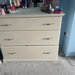 white chest of drawers