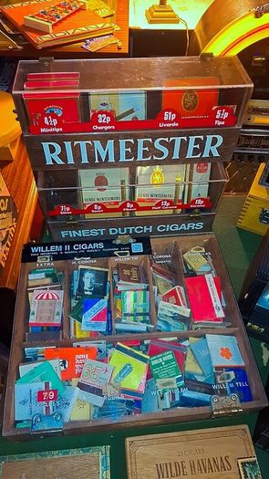 Vintage Hamlet/Ritmeester Cigar Shop display stands