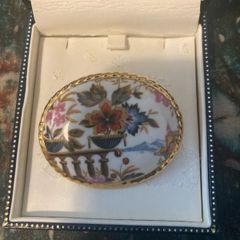 brooch collection free postage