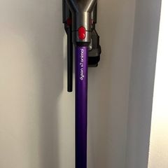 Dyson V7