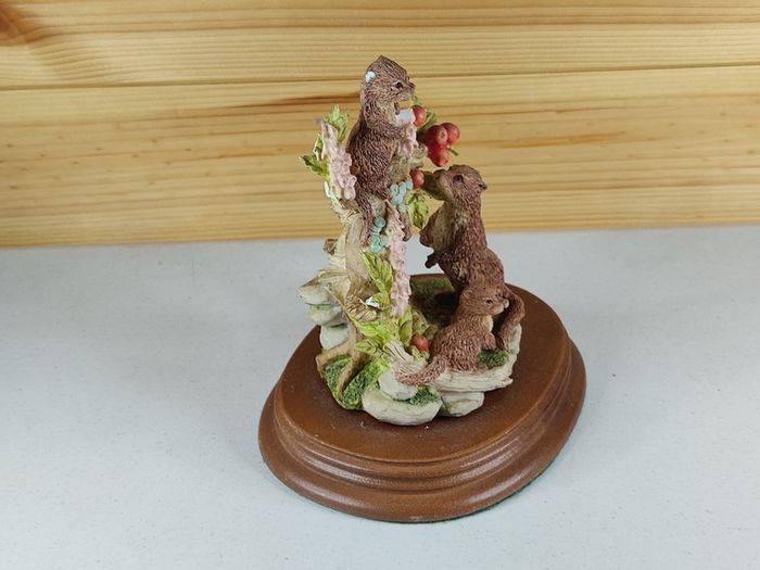 Vintage Nature Studies Leonardo Collection Figure 1992 Otters