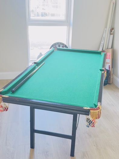 Pool table