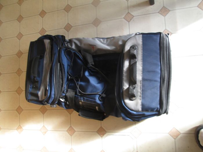 suit case