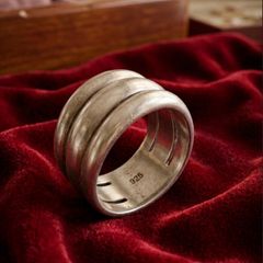 Vintage 925 Sterling Silver Ring