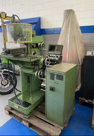 Deckel FP1 Aktive universal milling machine