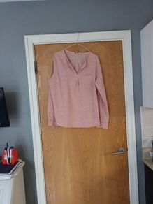 F&F Casual Collection  Blouse.  S.16.   B.N.W.T.