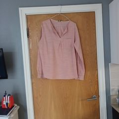 F&F Casual Collection  Blouse.  S.16.   B.N.W.T.
