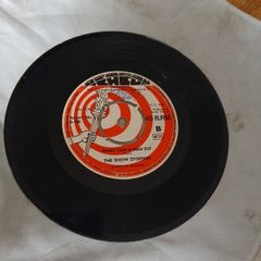 The Show Stoppers Ain't nothing but a house party 7" Irish press