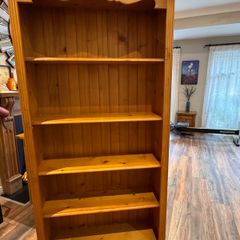 solid wood bookcase/ bookshelf
