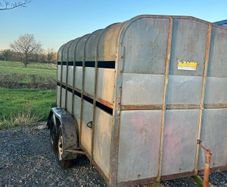 Cattle trailer