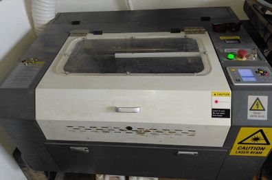 CO2 Laser Engraver