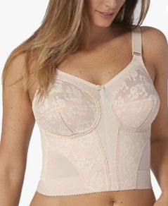 BNWT Triumph Women's Doreen L02 X Long line  Non-wired bra white colour size UK46 C EU105 C Postage included
