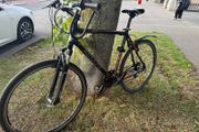 Cube Hybrid Bike 28" 700x35C Shimano Mudguards Lock