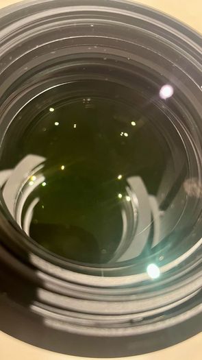 Panasonic Lumix S Pro 70-200 2.8 OIS lens