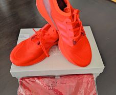 Adidas Ultraboost 22+Adidas Red T-shirt