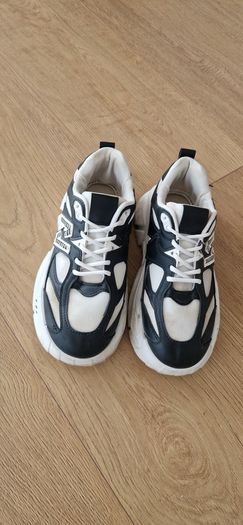 Womens Footwear