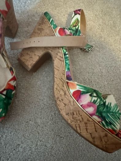 ladies shoes