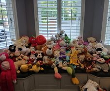 Playroom clear out - Huge assortment soft toys and teddies excellent condition great value