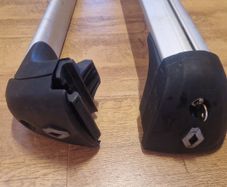 Renault Megane Roof Rack / Cross Bars Genuine OEM