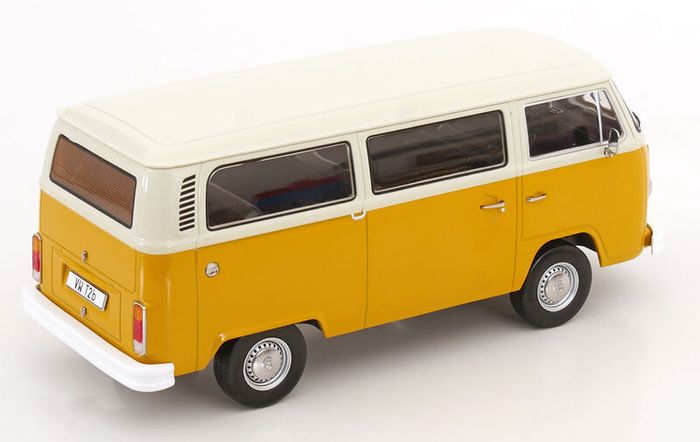 Volkswagen T2b Minibus 1971 - 1/18 - New in Box