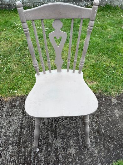 Kitchen Chairs / Dining Chairs - free