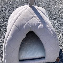 Cat cave