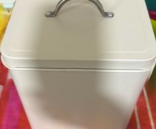 Large storage food tin