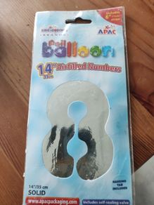 BNWT Age 8 Foil Balloon