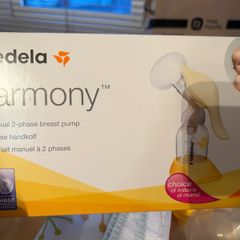 Medela Harmony Manual Breast Pump