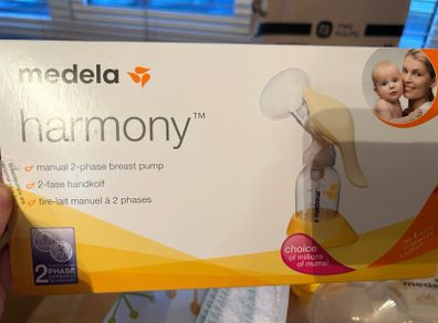 Medela Harmony Manual Breast Pump