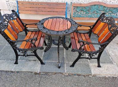 Cast iron Garden  table & chairs