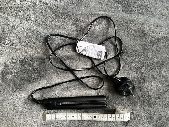 Hair straightener for travel