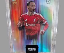 Hugo Ekitike Liverpool Topps Total Football Fusion /99