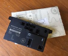Mercedes Door Control Unit (E211)