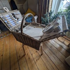 picnic basket