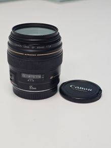 Canon 85mm f/1.8 USM