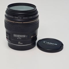 Canon 85mm f/1.8 USM