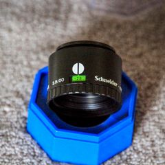 enlarging lens