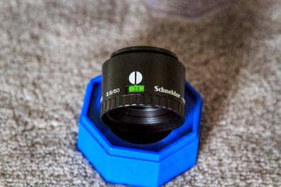 enlarging lens