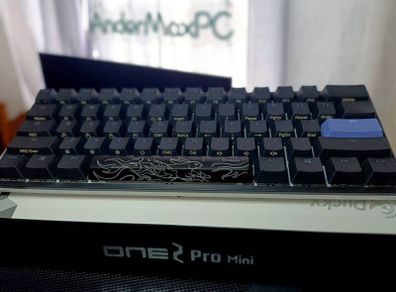 Mechanical Gaming Keyboard | 60% | RGB | Cherry MX