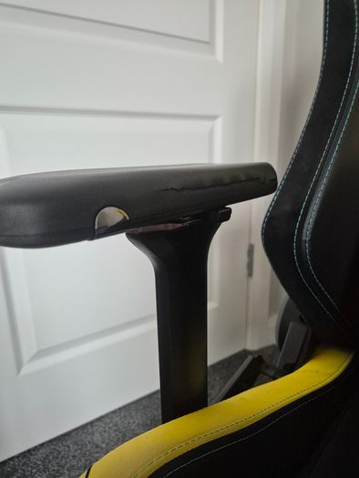 SecretLab Cyberpunk 2077 Gaming chair