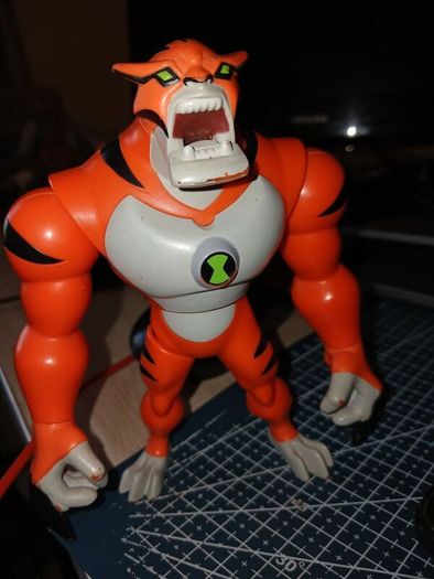 Ben 10  Action Figure