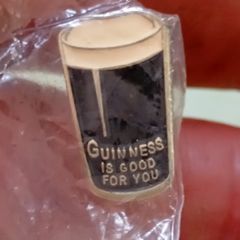 Guinness vintage pin badge